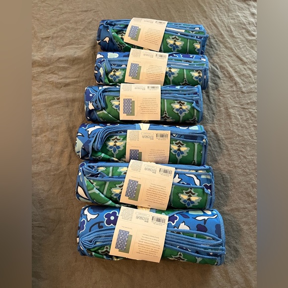 (1) RHODE X Target — Quick Dry Reversible Beach Towel - Picture 3 of 7